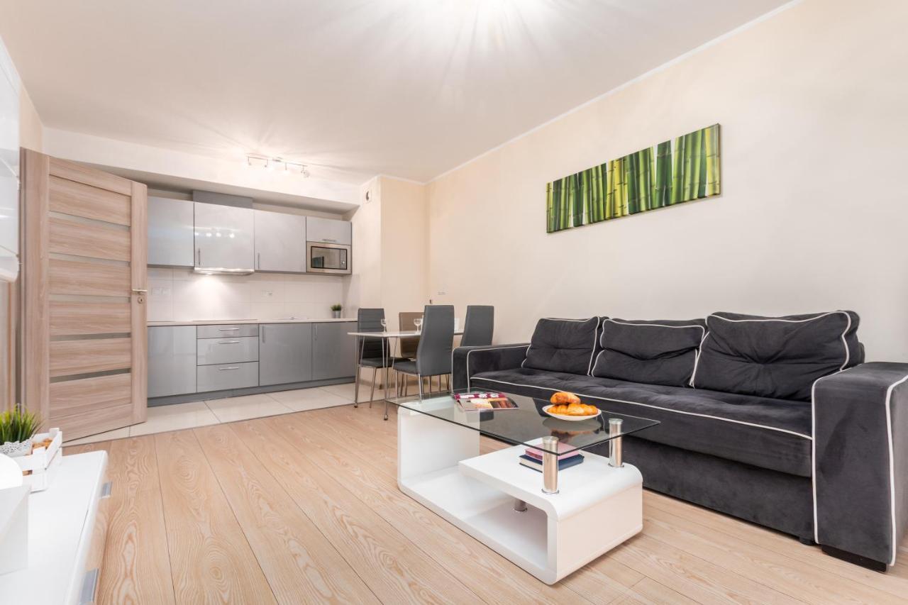 Al Krakowska 291A By Homeprime Warszawa Eksteriør billede