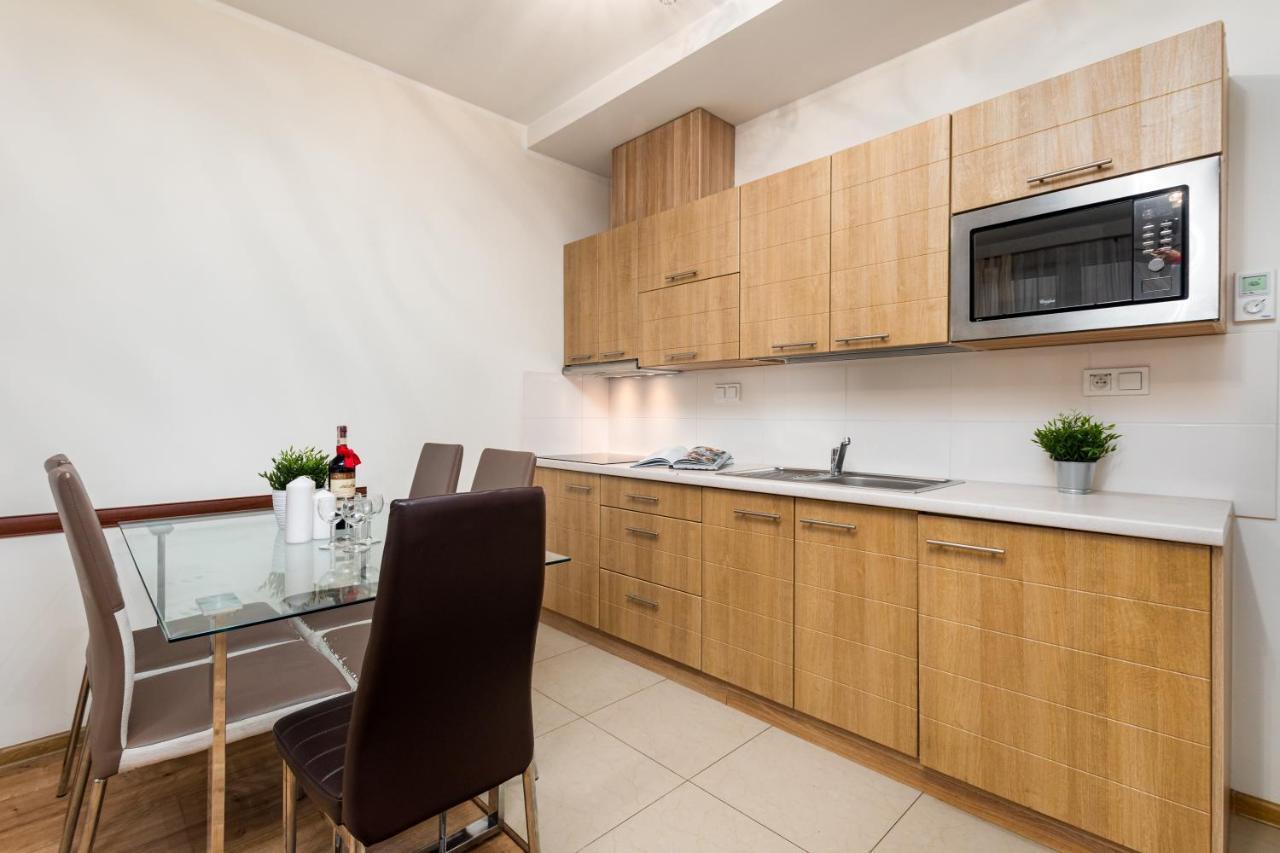 Al Krakowska 291A By Homeprime Warszawa Eksteriør billede