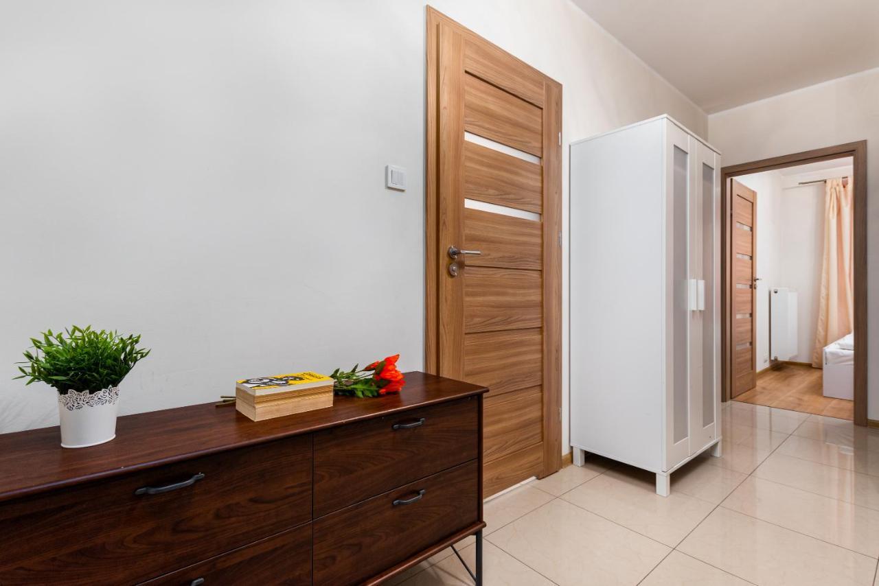 Al Krakowska 291A By Homeprime Warszawa Eksteriør billede