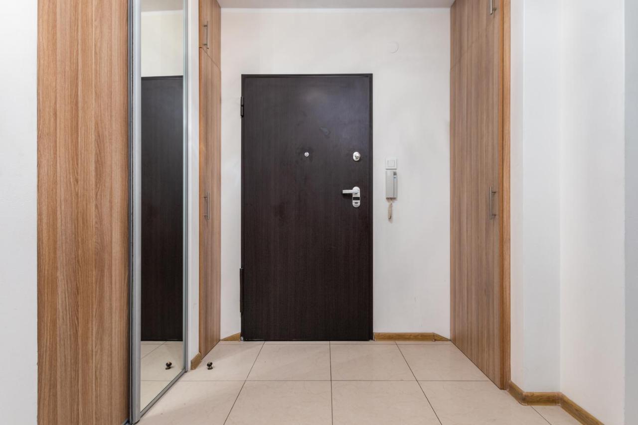 Al Krakowska 291A By Homeprime Warszawa Eksteriør billede