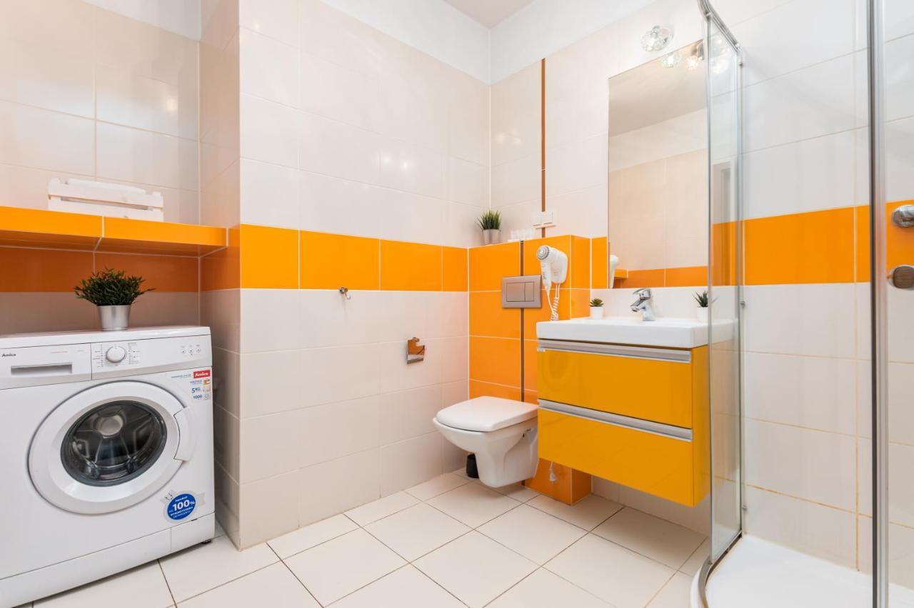 Al Krakowska 291A By Homeprime Warszawa Eksteriør billede