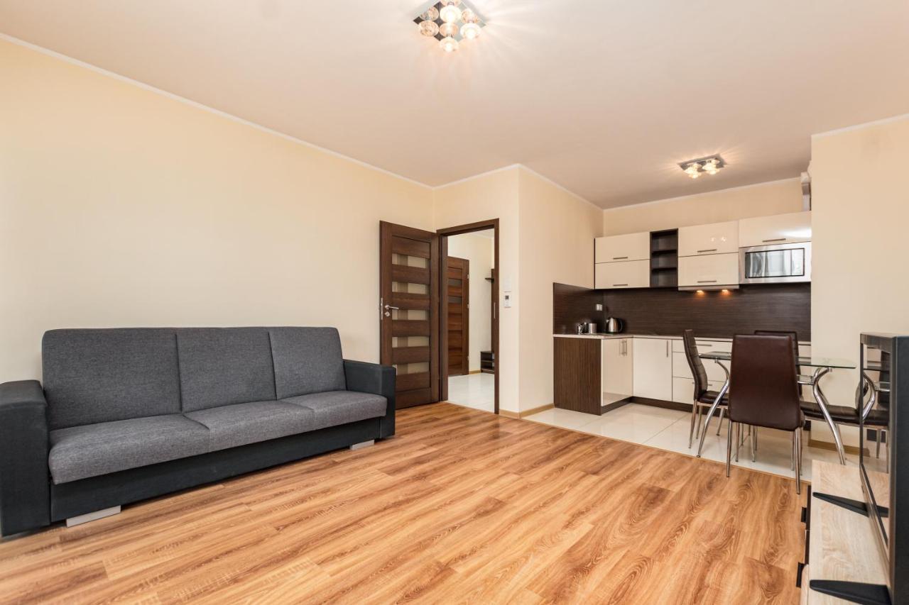 Al Krakowska 291A By Homeprime Warszawa Eksteriør billede