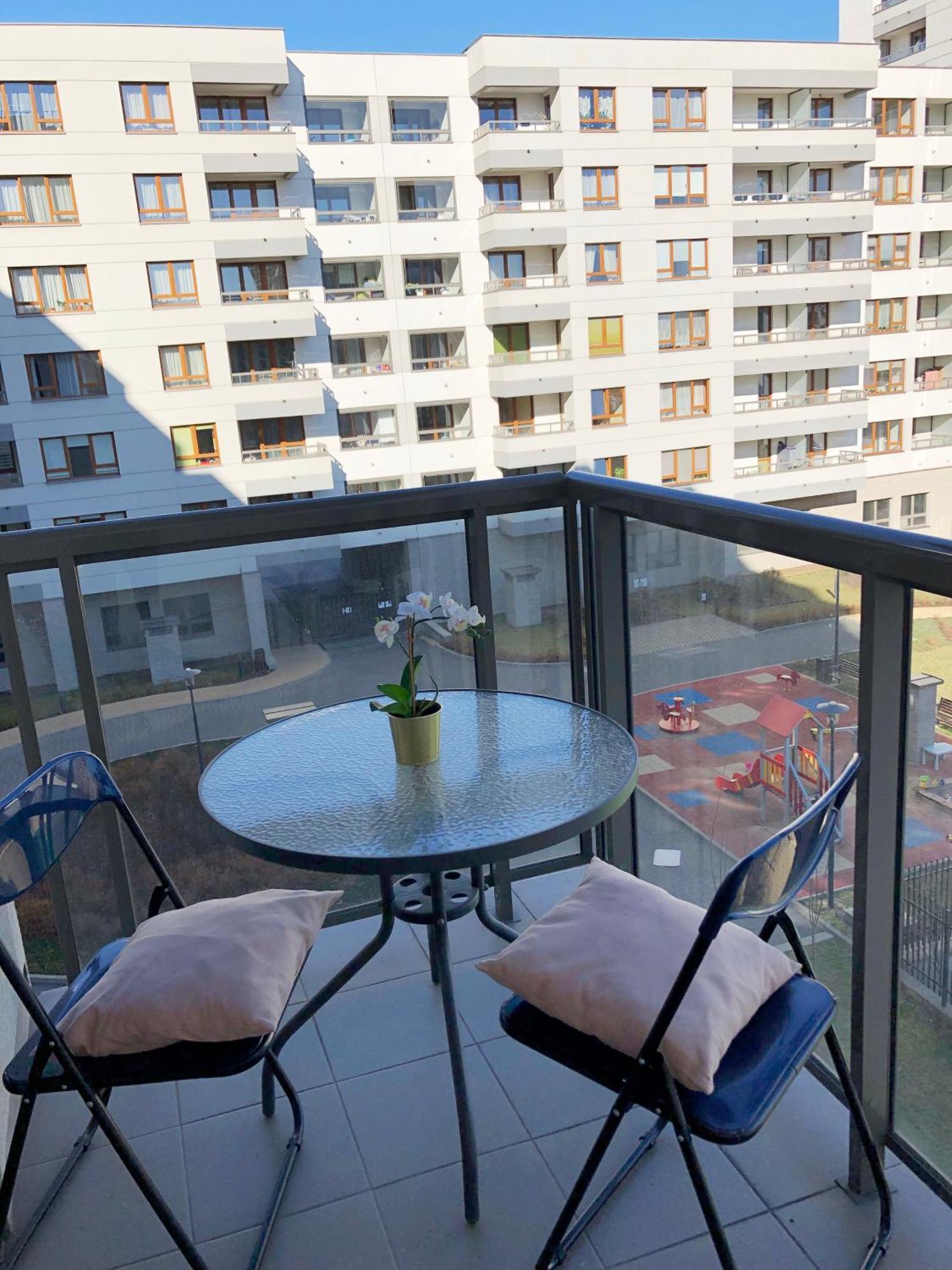 Al Krakowska 291A By Homeprime Warszawa Eksteriør billede